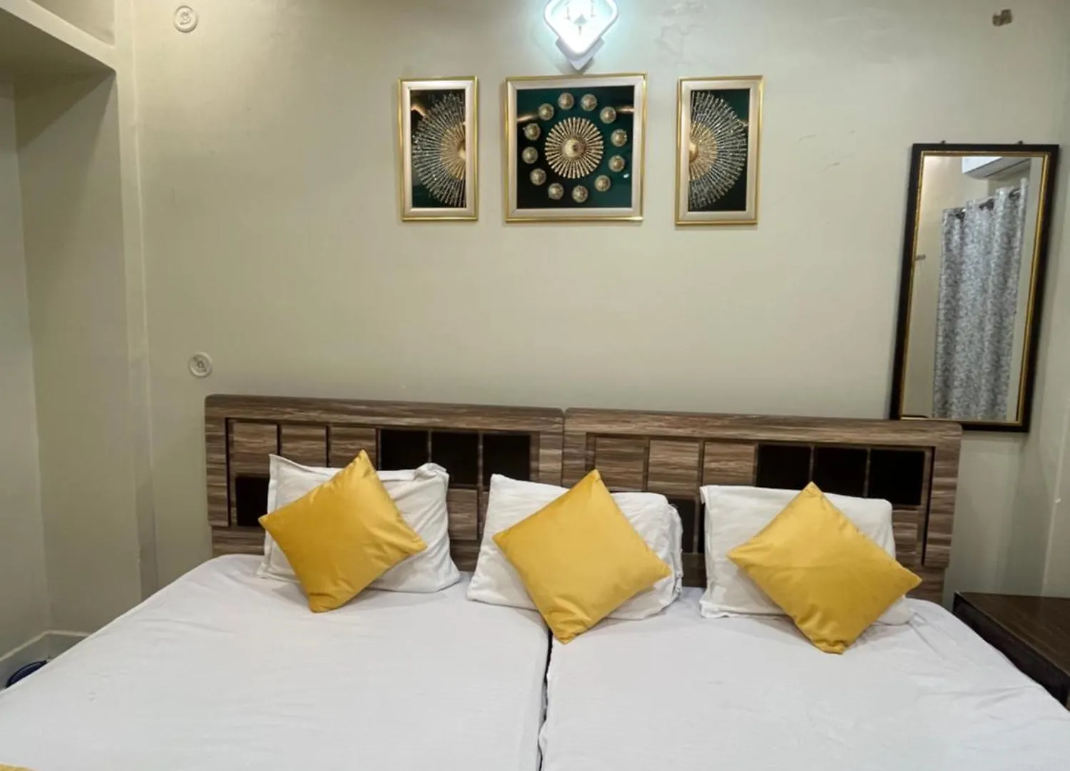 Shiv Balaji Guest House 瓦拉纳西
